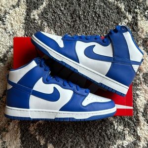 [NEW] Nike Dunk High ‘ Kentucky’